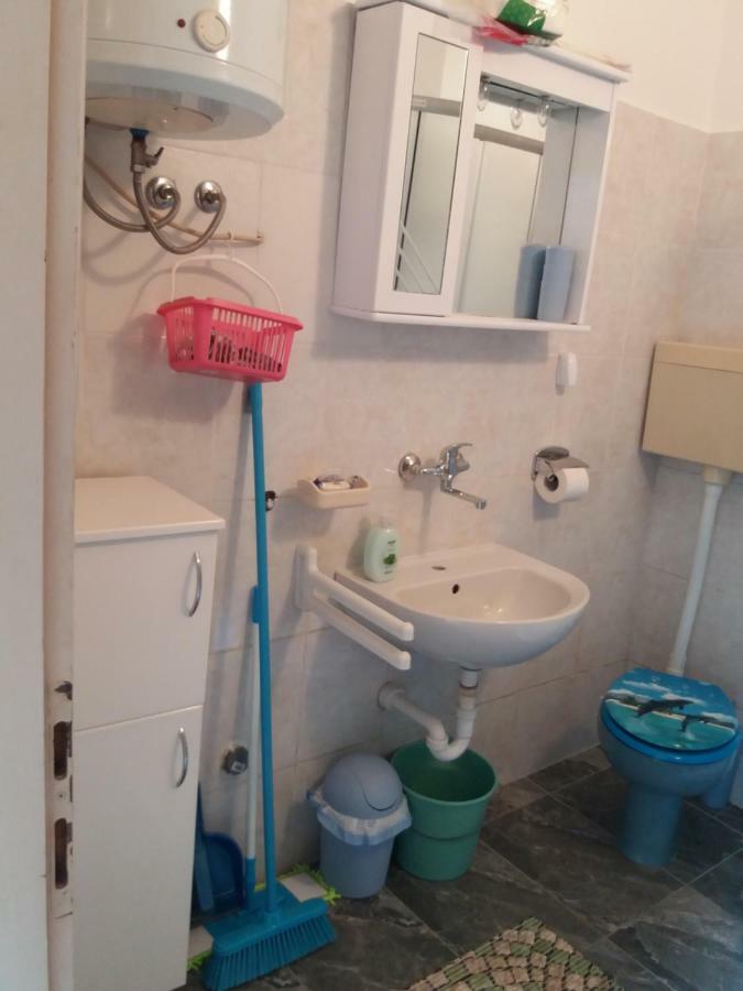 Apartmani Ana-Lora Lopar Esterno foto